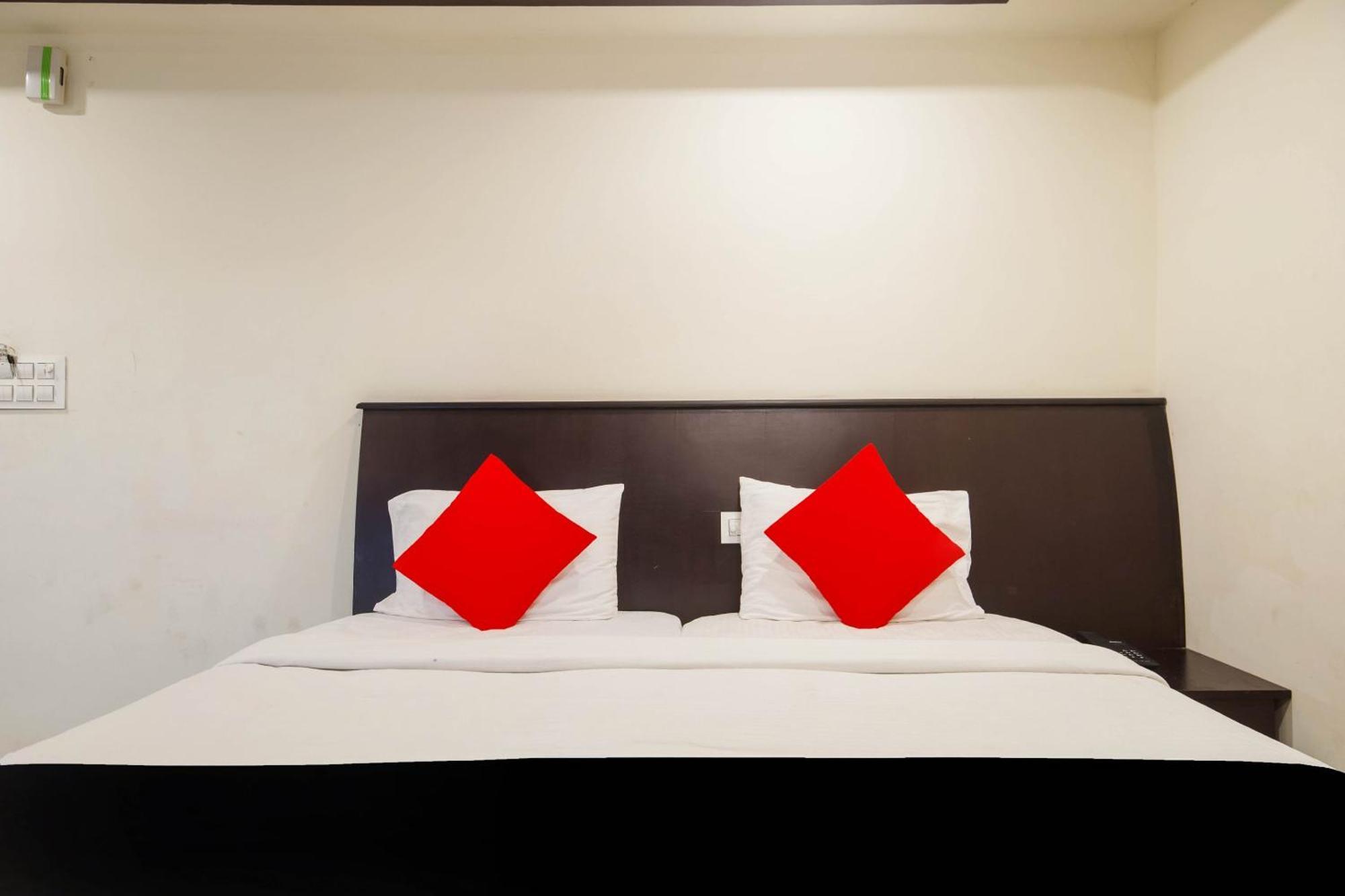 Hotel Capital O Alfa Vijayawāda Exteriér fotografie